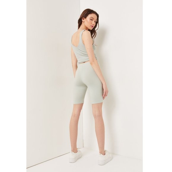 $5 Add on | High waisted biker shorts (medium) - Picture 9 of 9